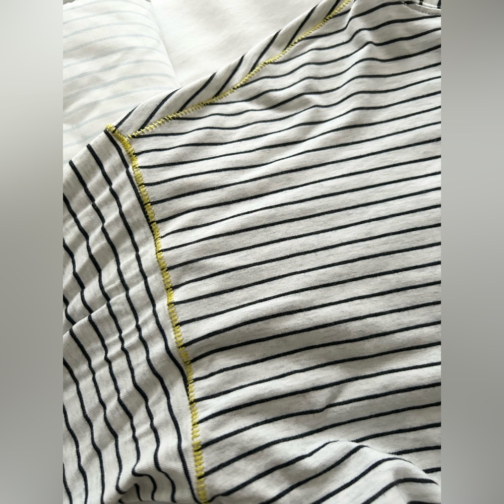 Lululemon Weekender Top - Picture 9 of 9